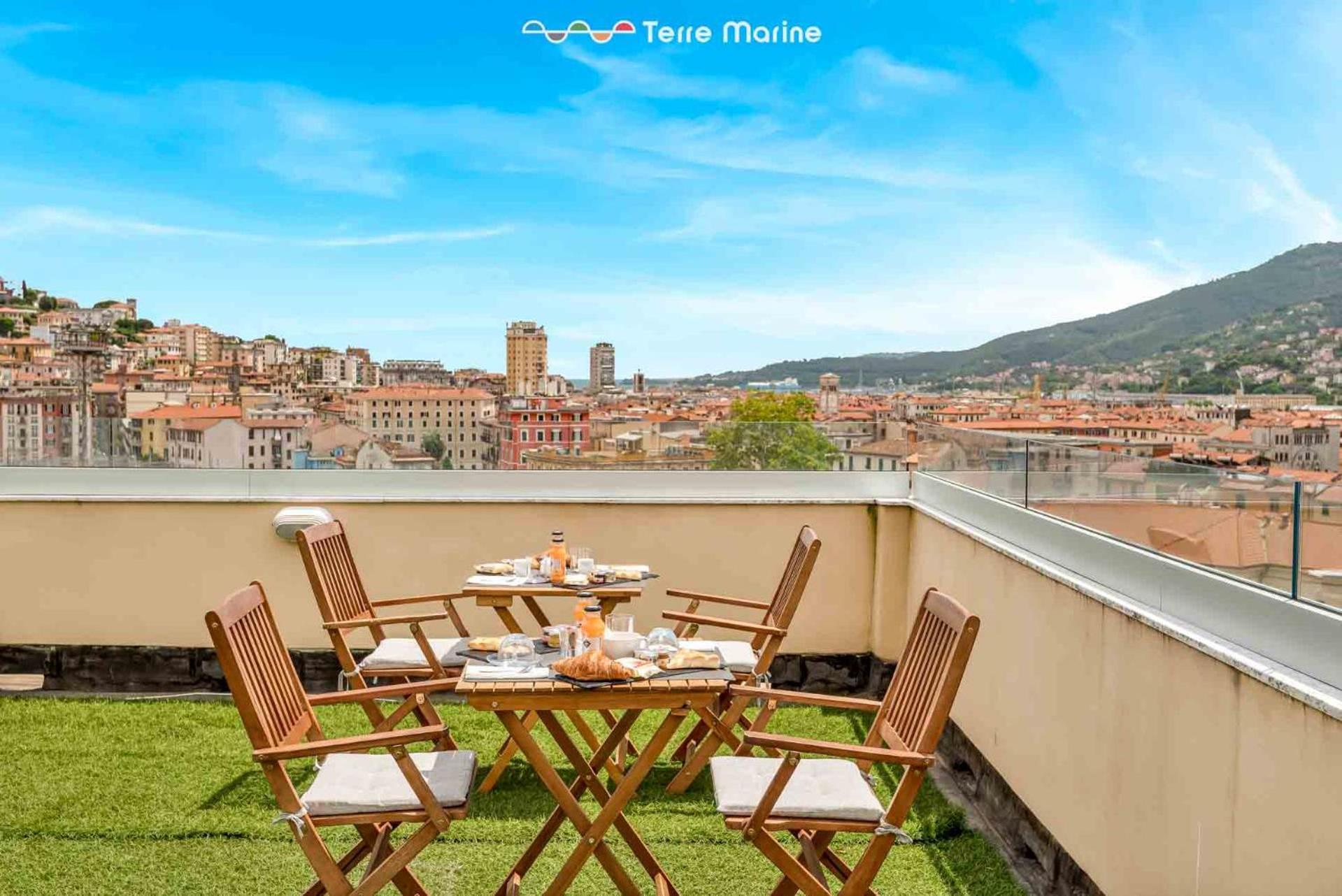 Italian House Cinque Terre, Terre Marine Panzió La Spezia Kültér fotó